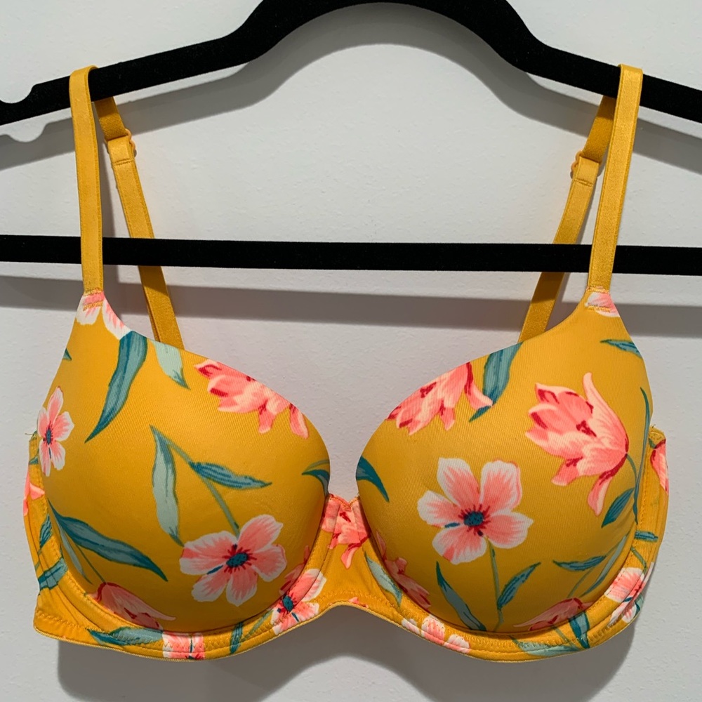 NWOT PINK Victoria’s Secret Yellow Floral Wear Everywhere T-Shirt Bra | Size 32D